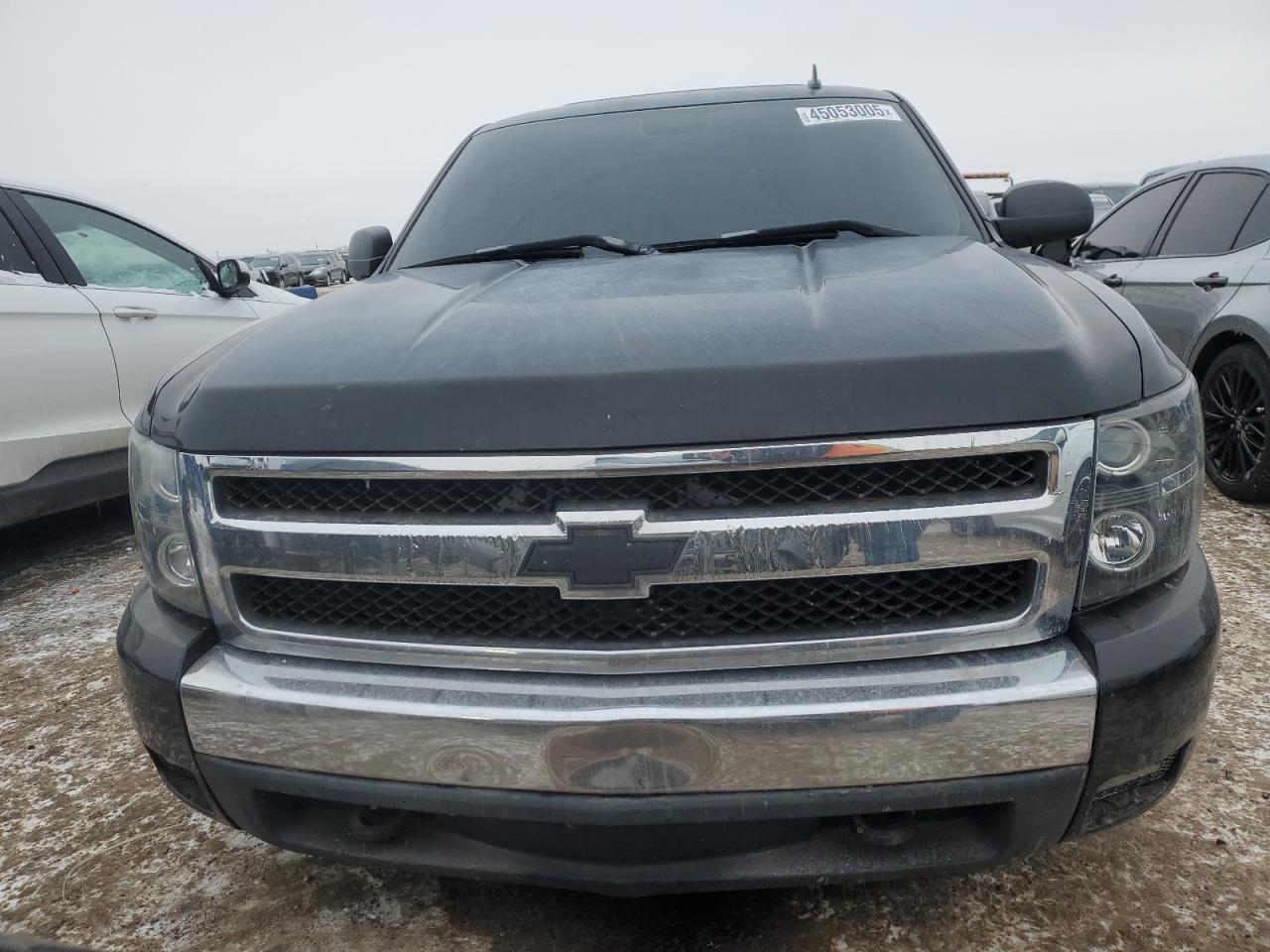 2007 Chevrolet Silverado - Image 5