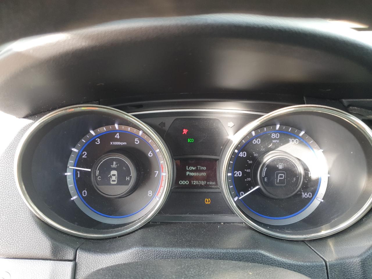 2013 Hyundai Sonata - Image 9