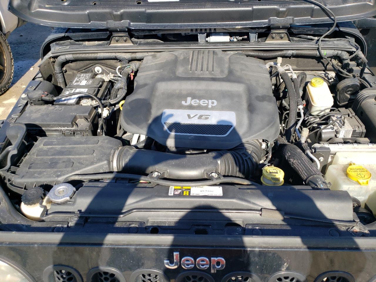 2015 Jeep Wrangler - Image 11