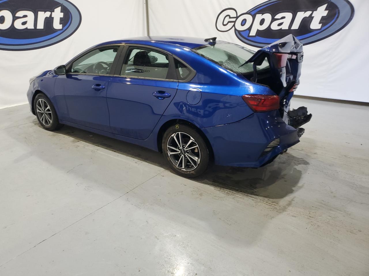 2022 Kia Forte - Image 2