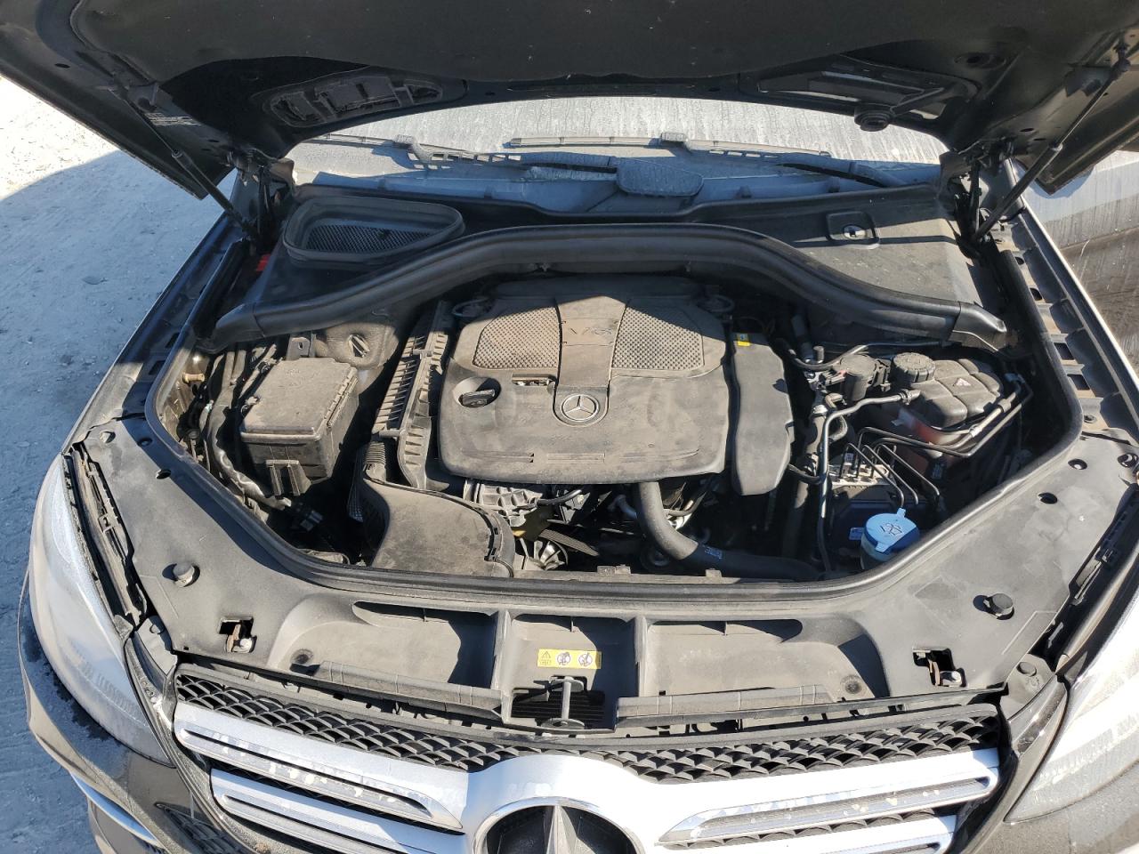 2016 Mercedes-Benz GLE - Image 12