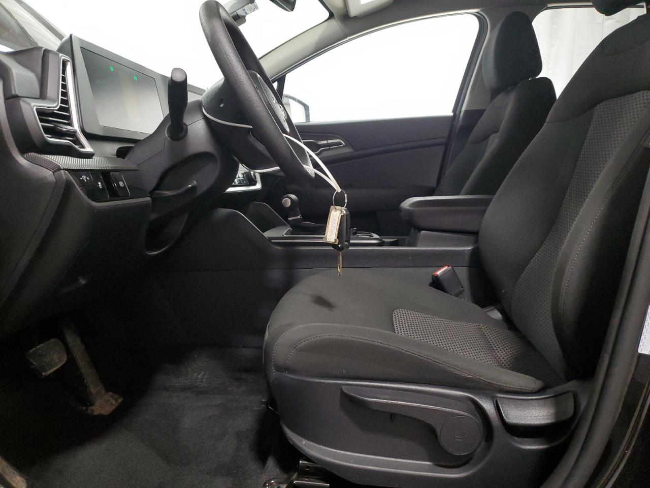 2024 Kia Sportage - Image 7
