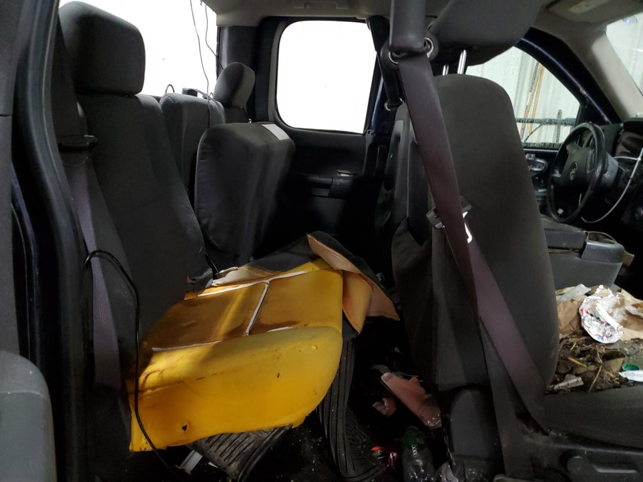 2007 Chevrolet Silverado - Image 10