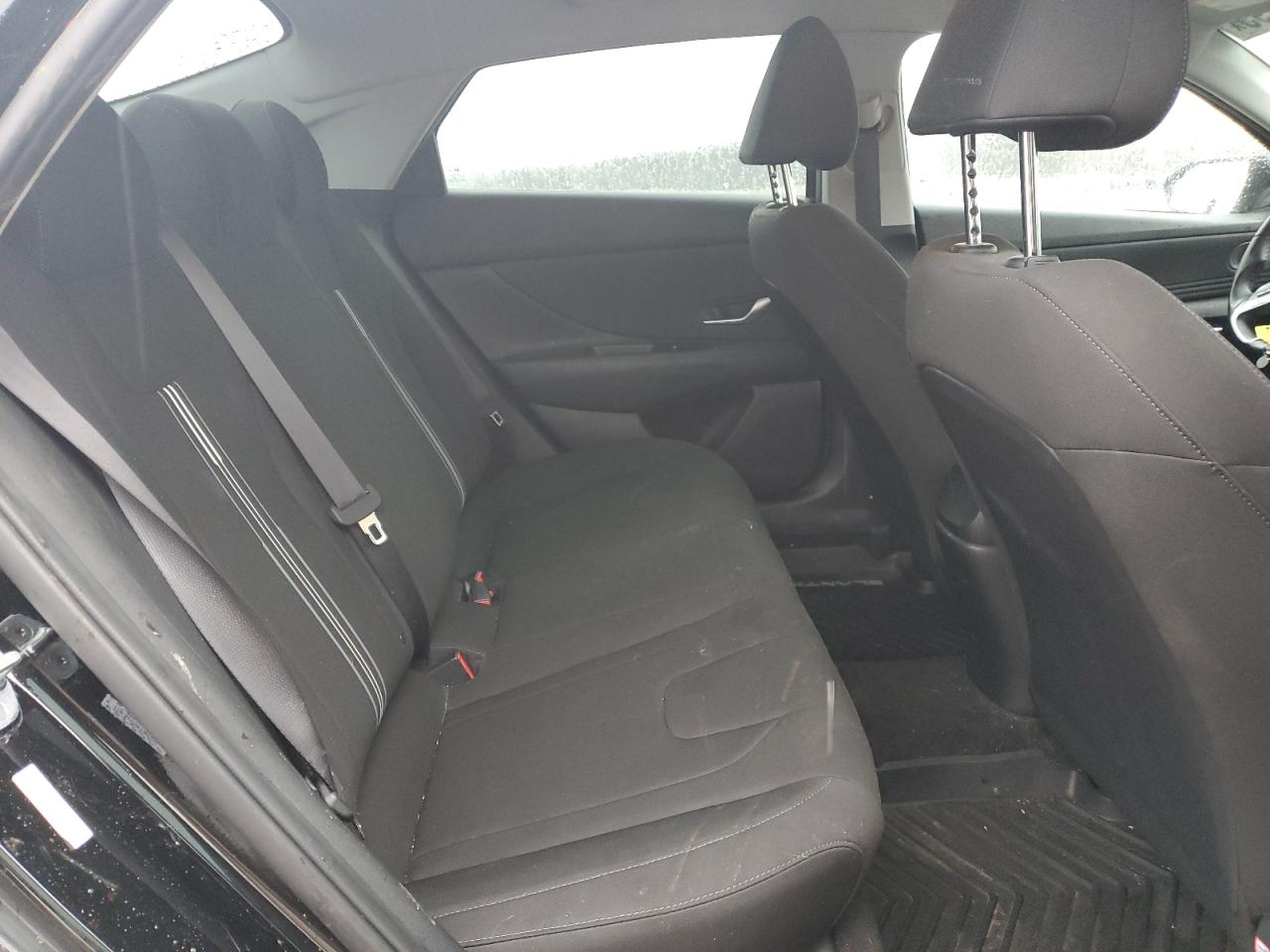 2023 Hyundai Elantra - Image 10