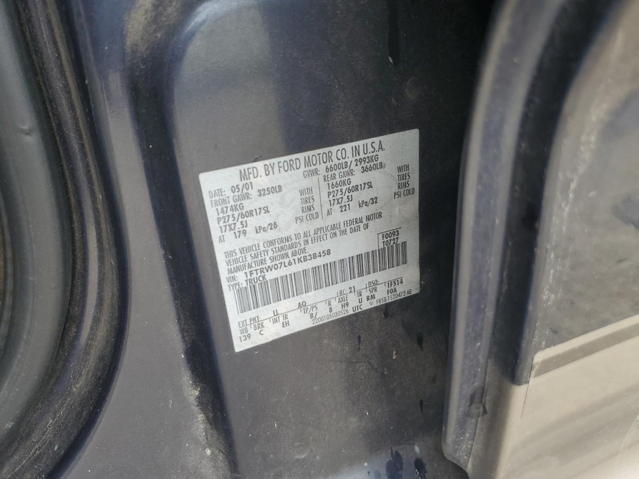 2001 Ford F-150 - Image 12