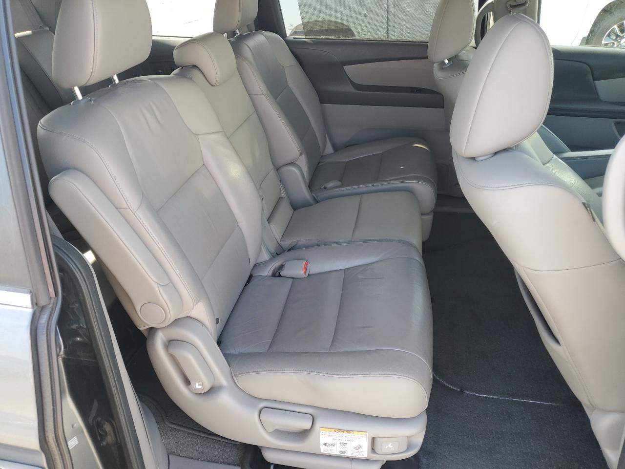 2012 Honda Odyssey - Image 11
