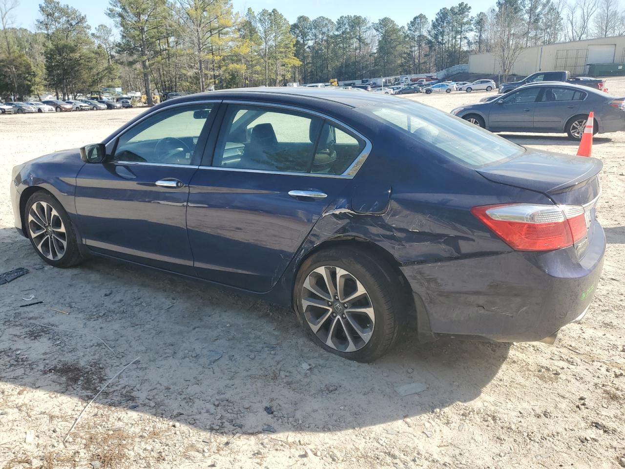 2015 Honda Accord - Image 2