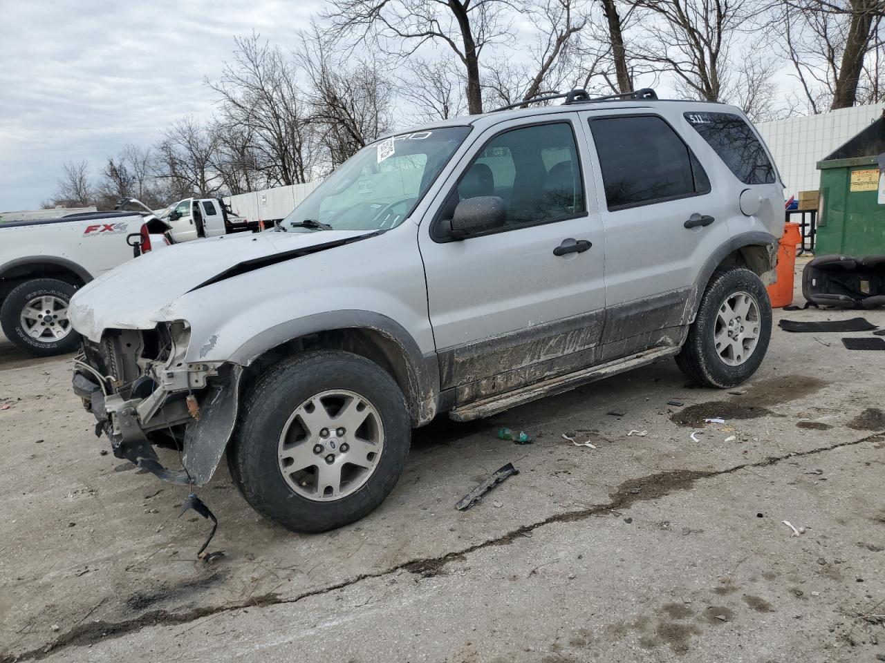 2004 Ford Escape Xlt for Sale in Bridgeton, MO - Front End