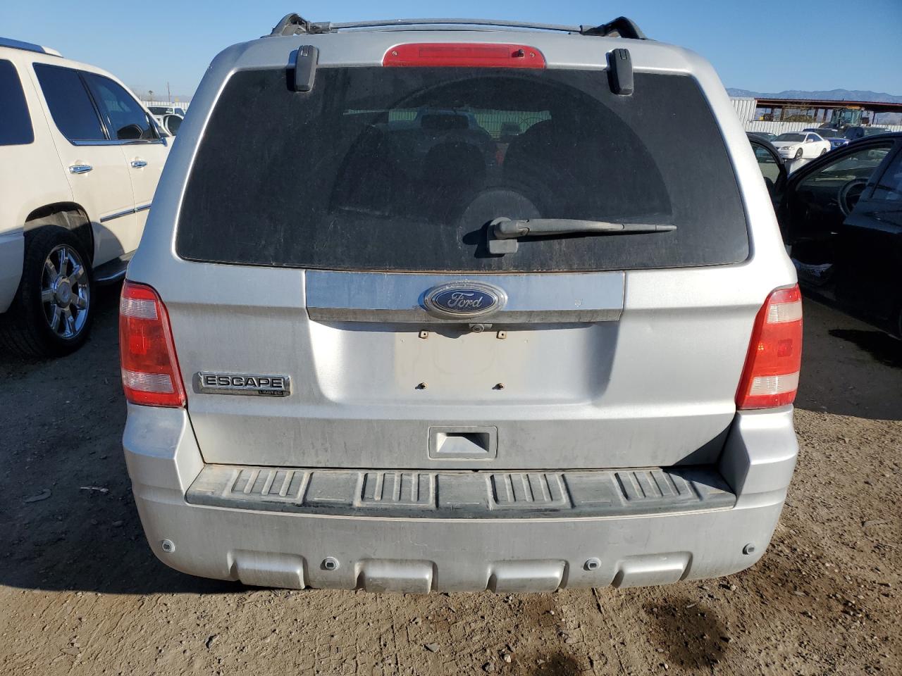 2010 Ford Escape - Image 6