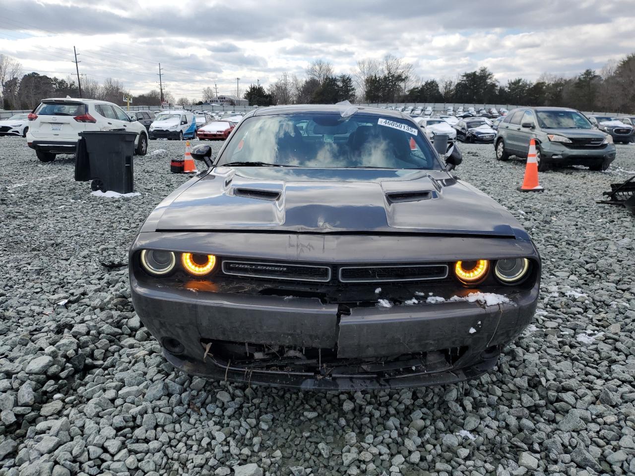 2019 Dodge Challenger - Image 5