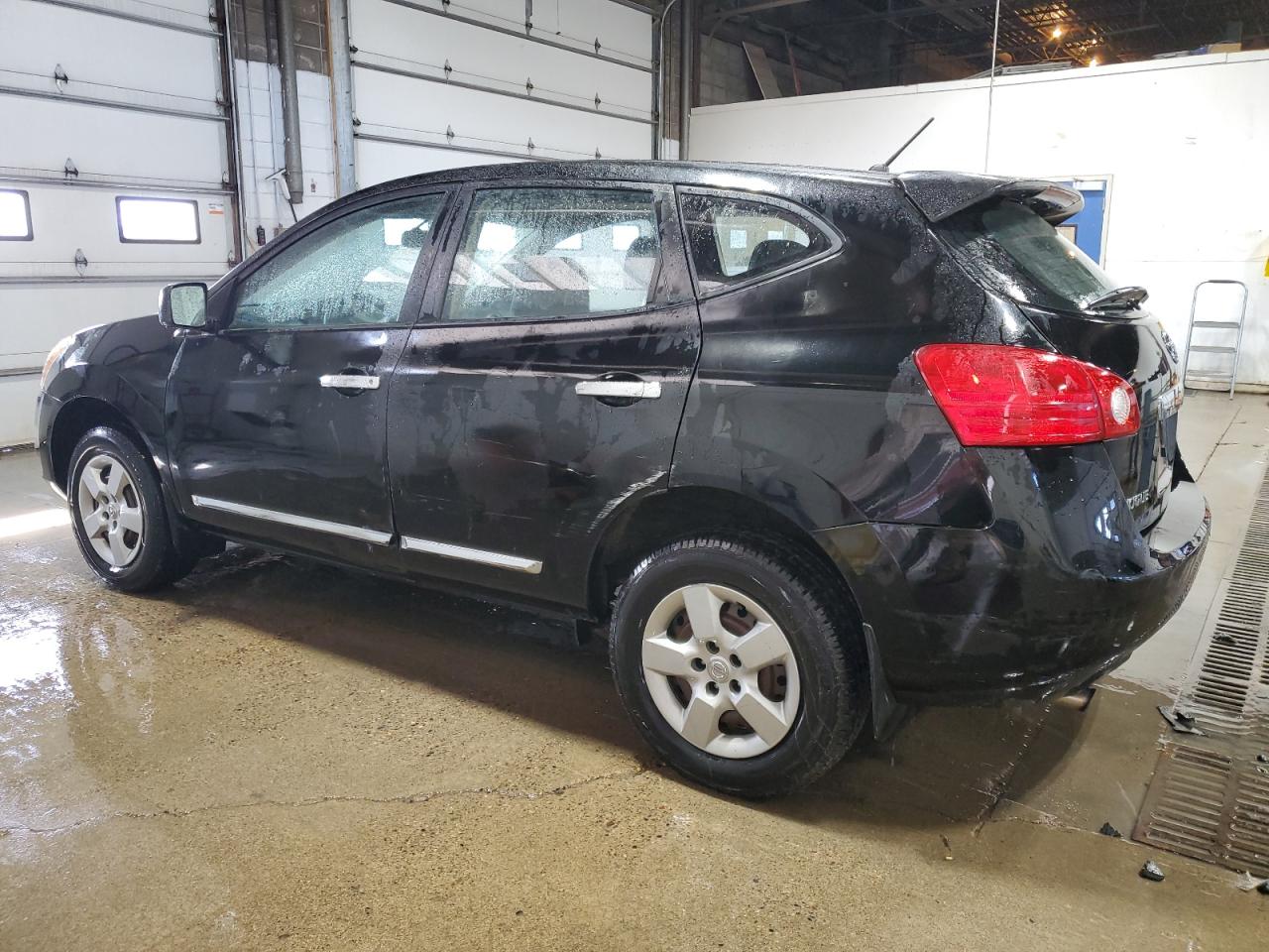 2013 Nissan Rogue - Image 2
