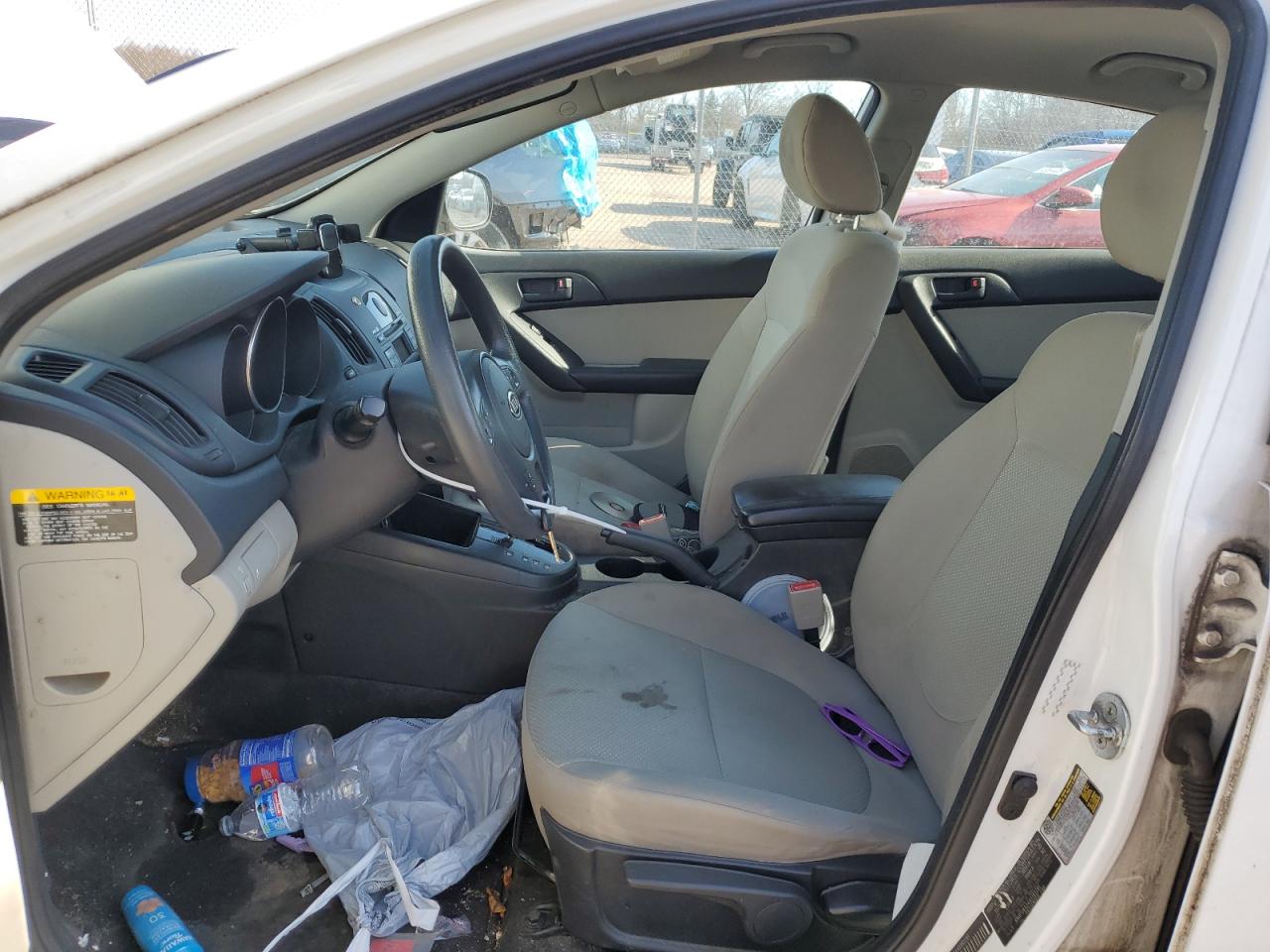 2010 Kia Forte - Image 7