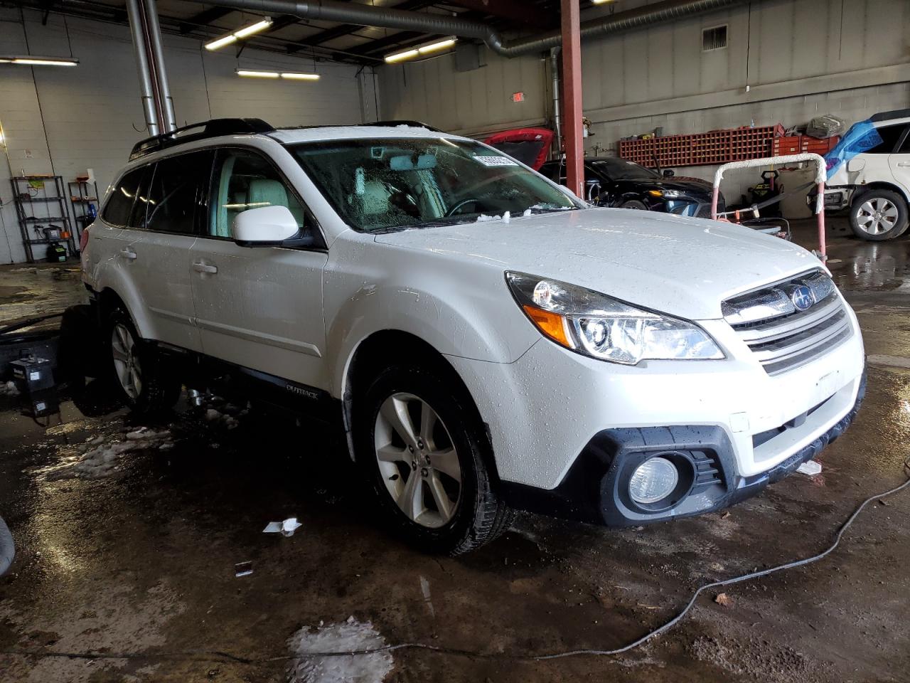 2013 Subaru Outback - Image 4