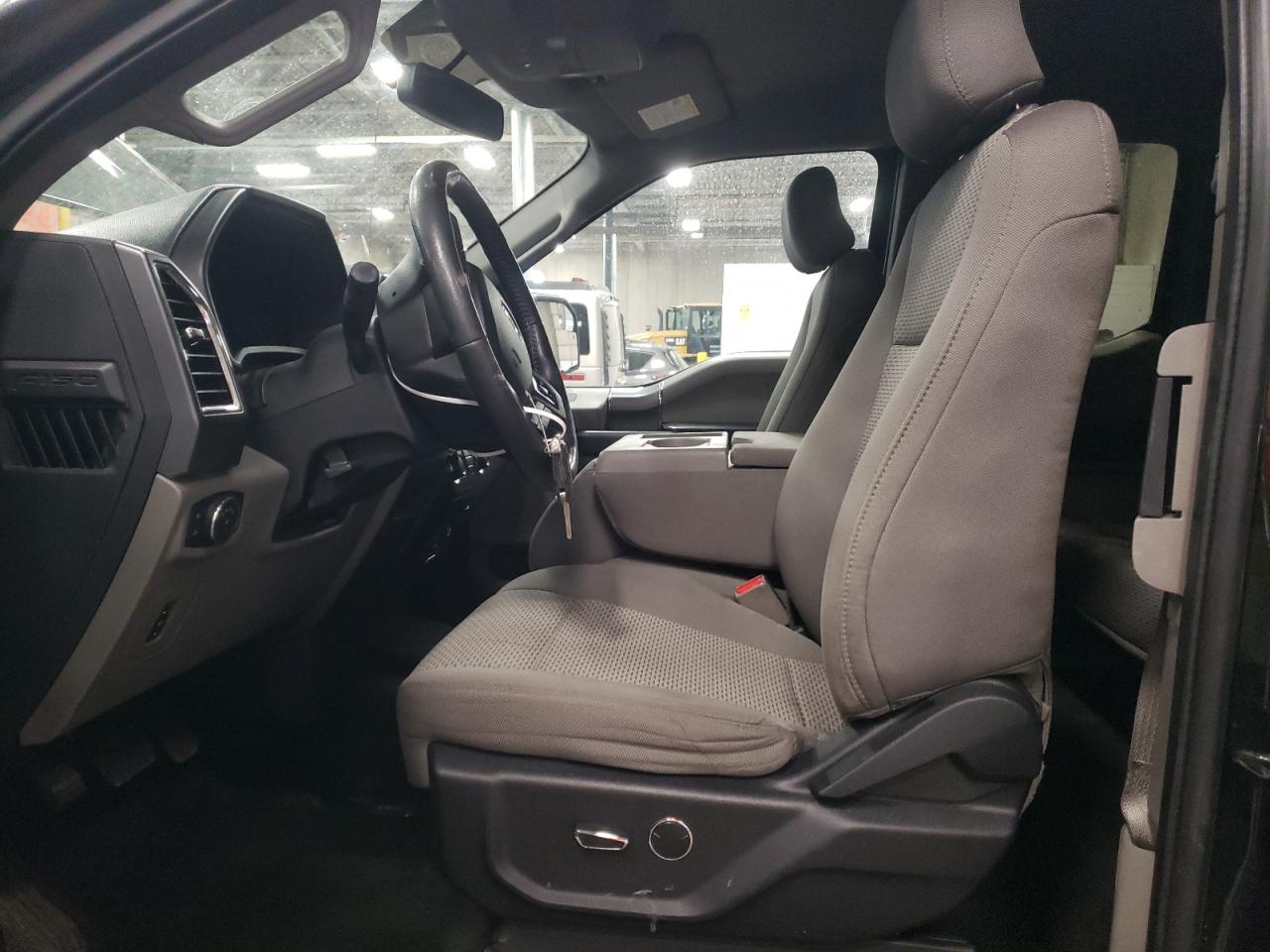 2015 Ford F-150 - Image 7