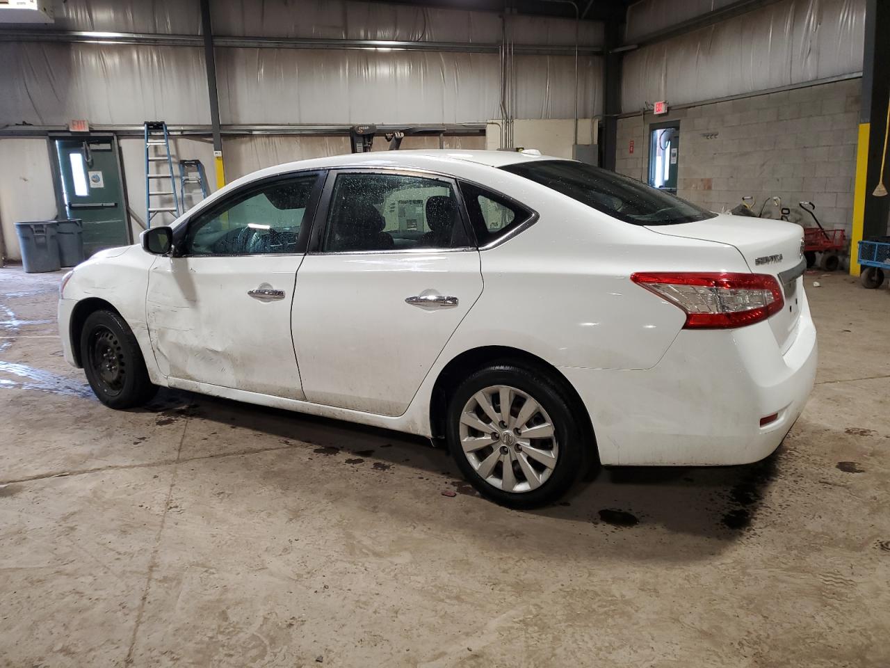 2015 Nissan Sentra - Image 2