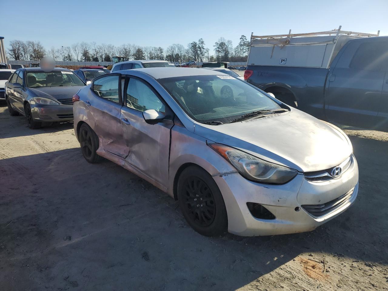 2012 Hyundai Elantra - Image 4