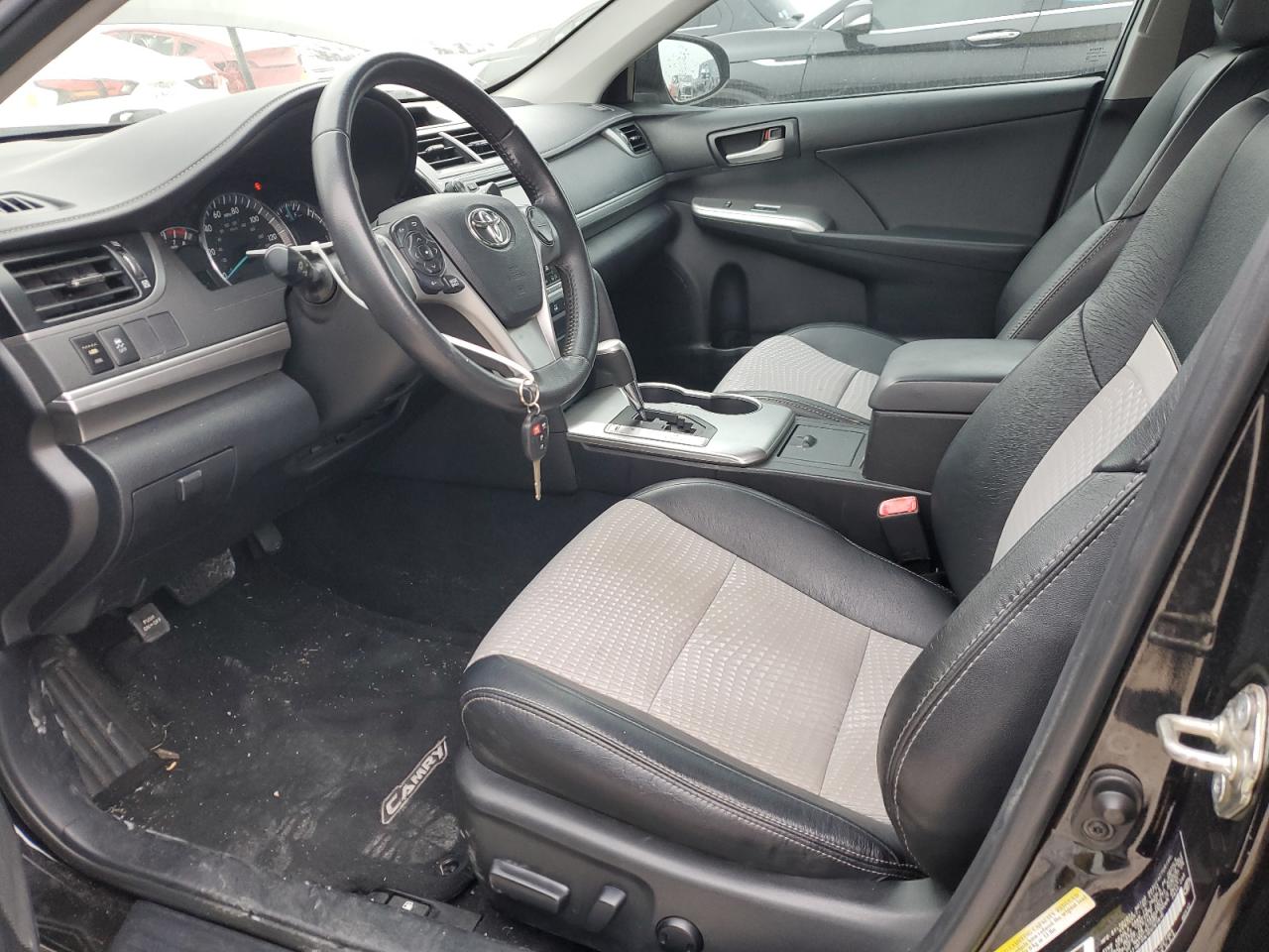 2014 Toyota Camry - Image 7