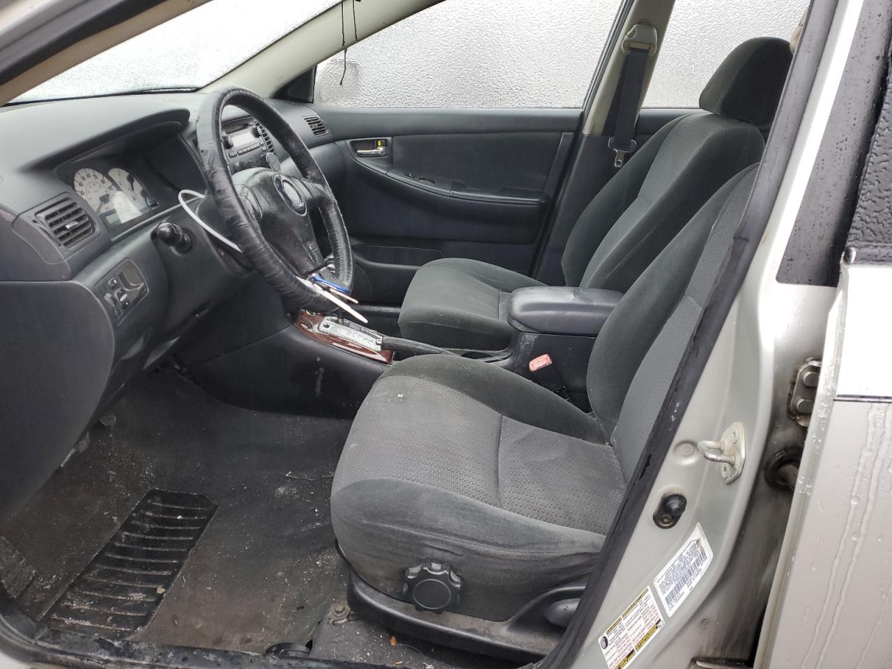 2004 Toyota Corolla - Image 7