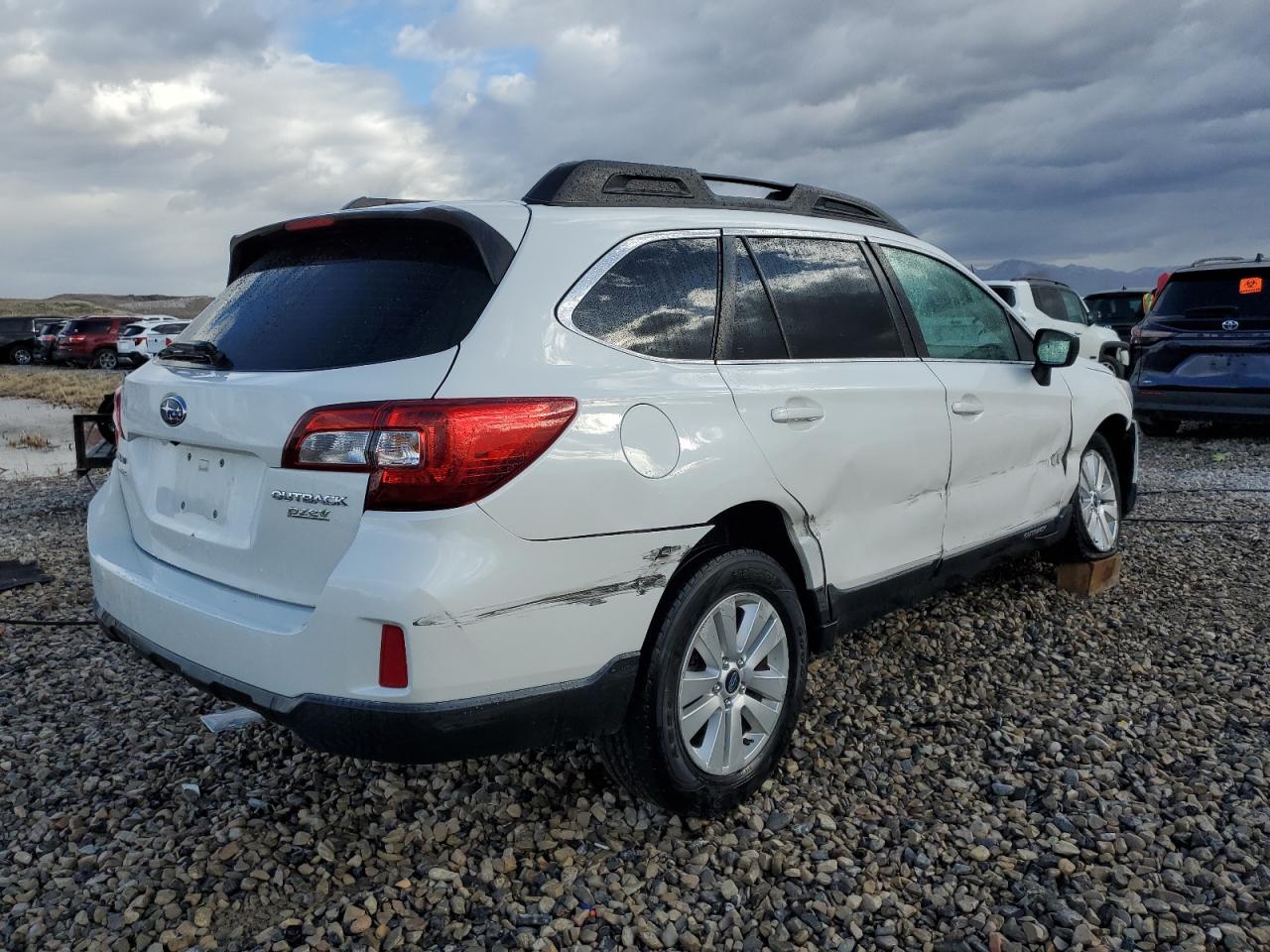 2017 Subaru Outback - Image 3