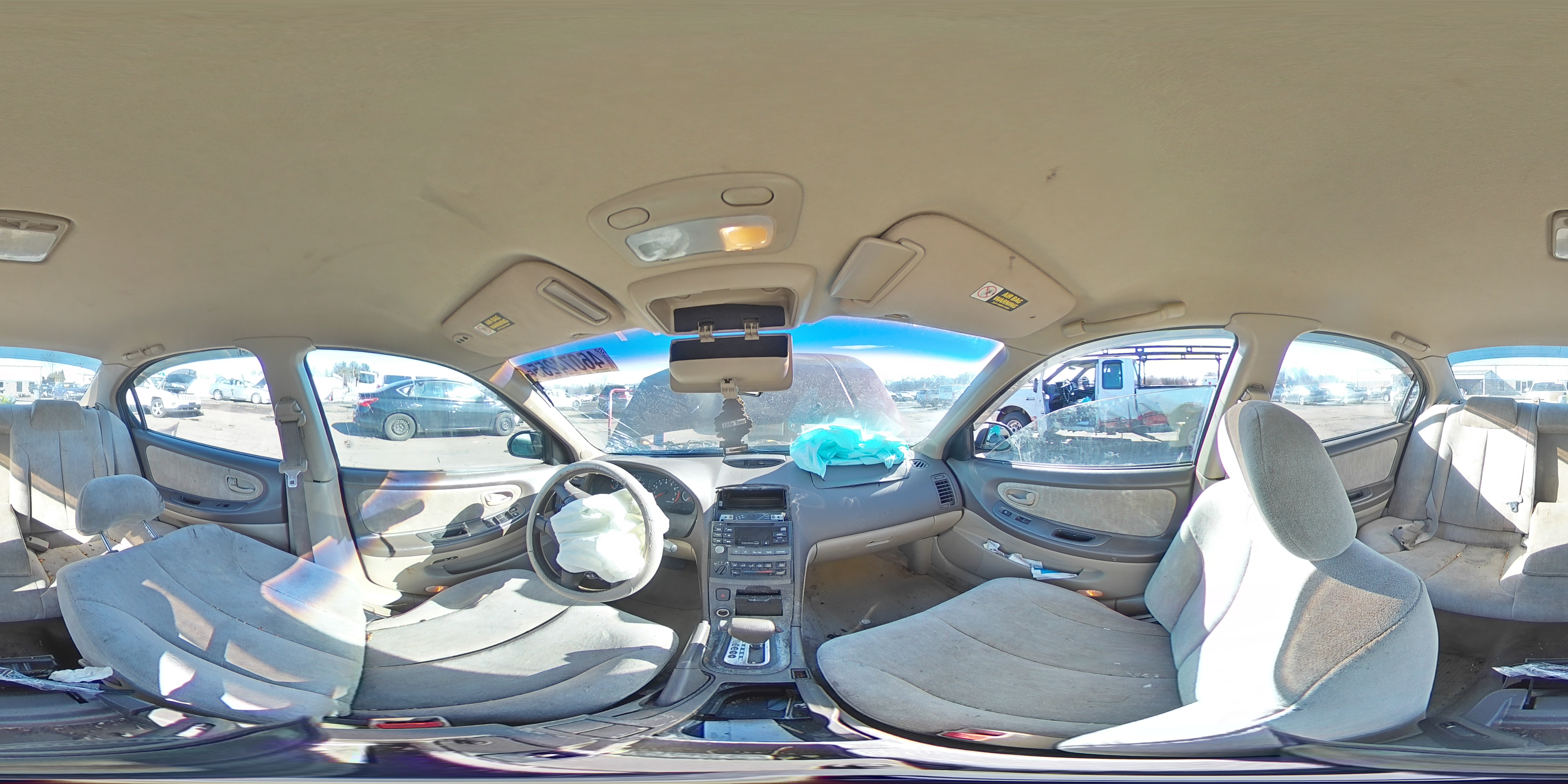 2000 Nissan Maxima - Image 13
