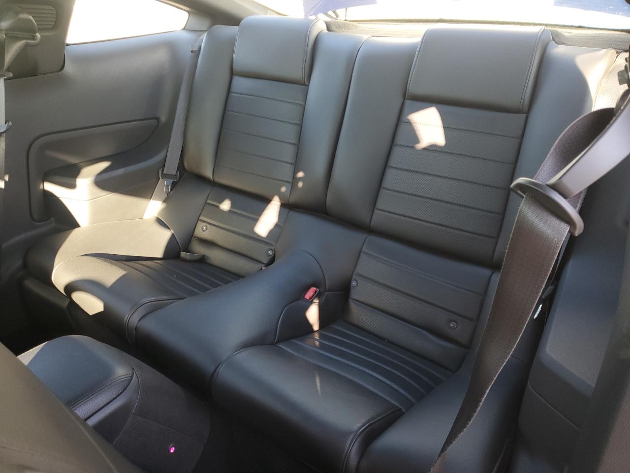 2009 Ford Mustang - Image 10