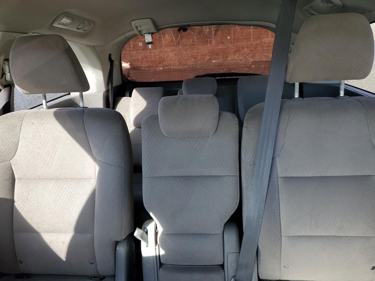 2015 Honda Odyssey - Image 10