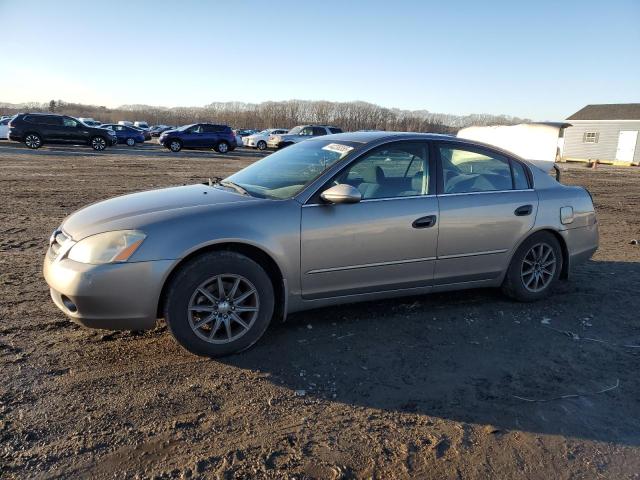 2004 Nissan Altima Base