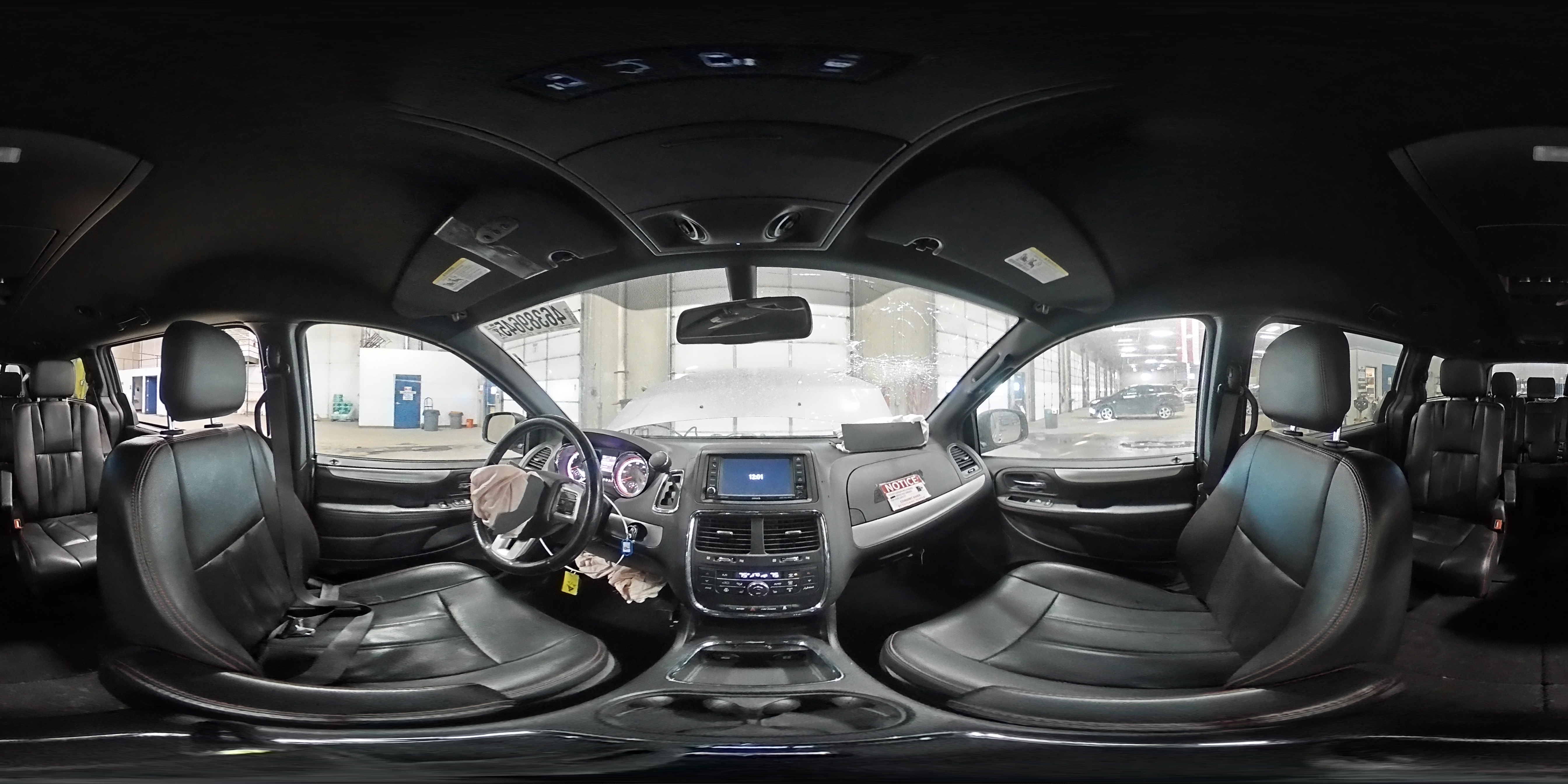 2019 Dodge Caravan - Image 14