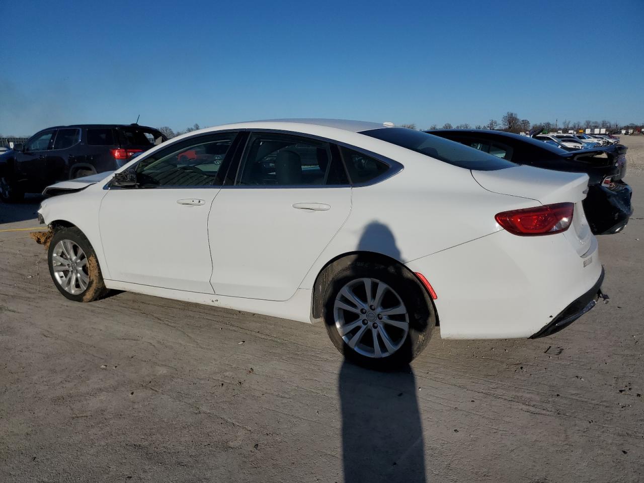 2015 Chrysler 200 - Image 2