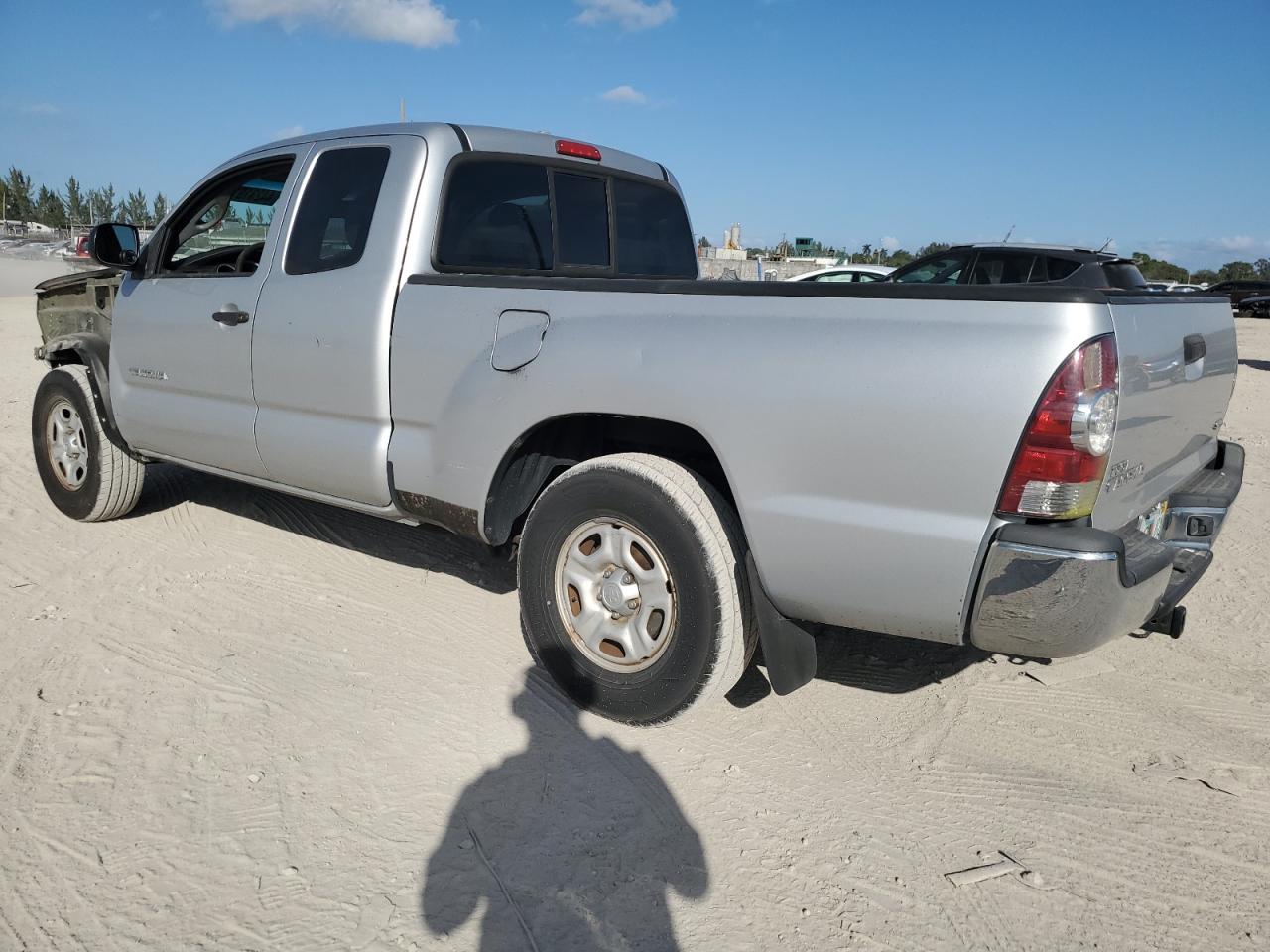 2010 Toyota Tacoma - Image 2