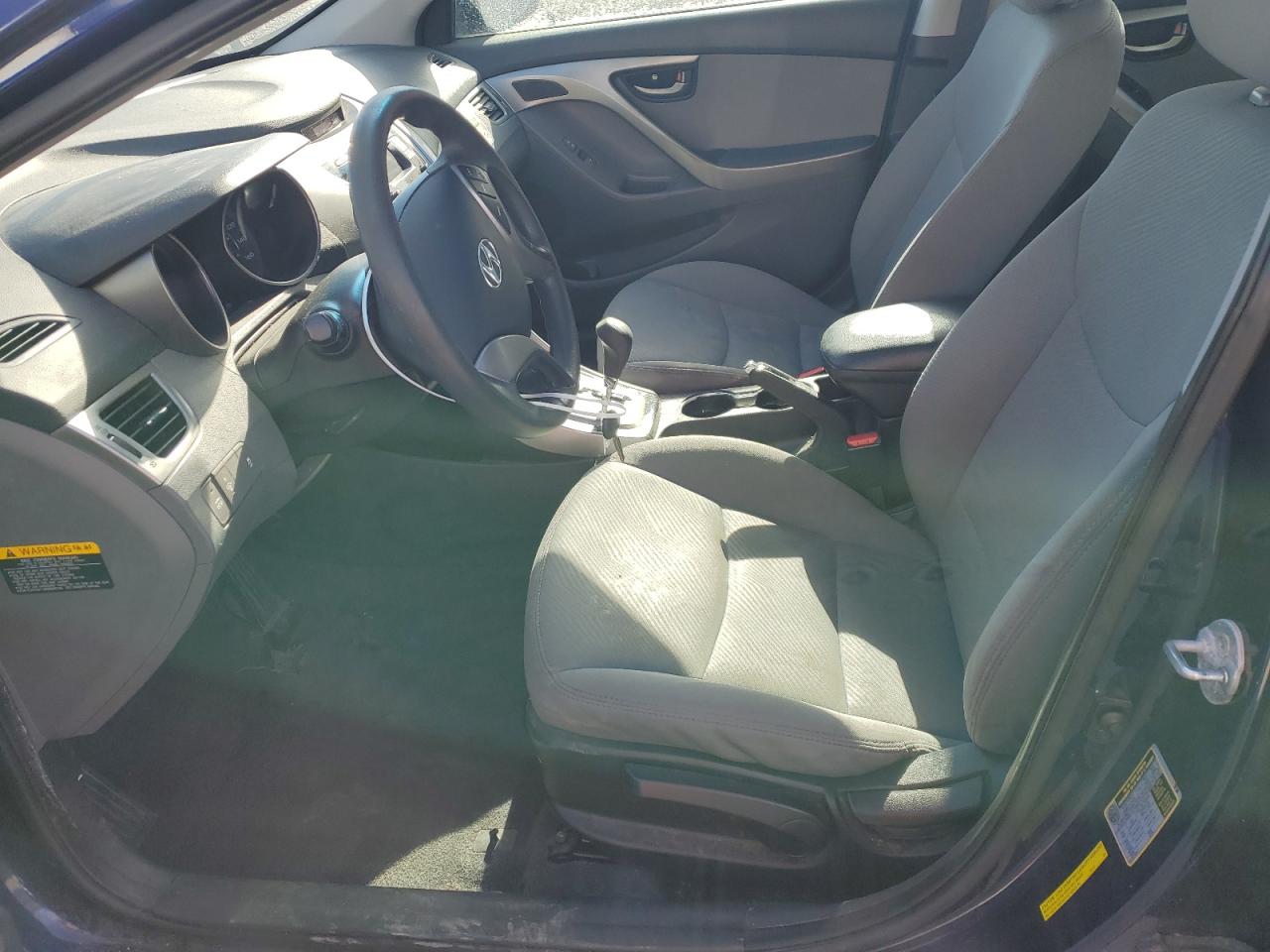 2013 Hyundai Elantra - Image 7