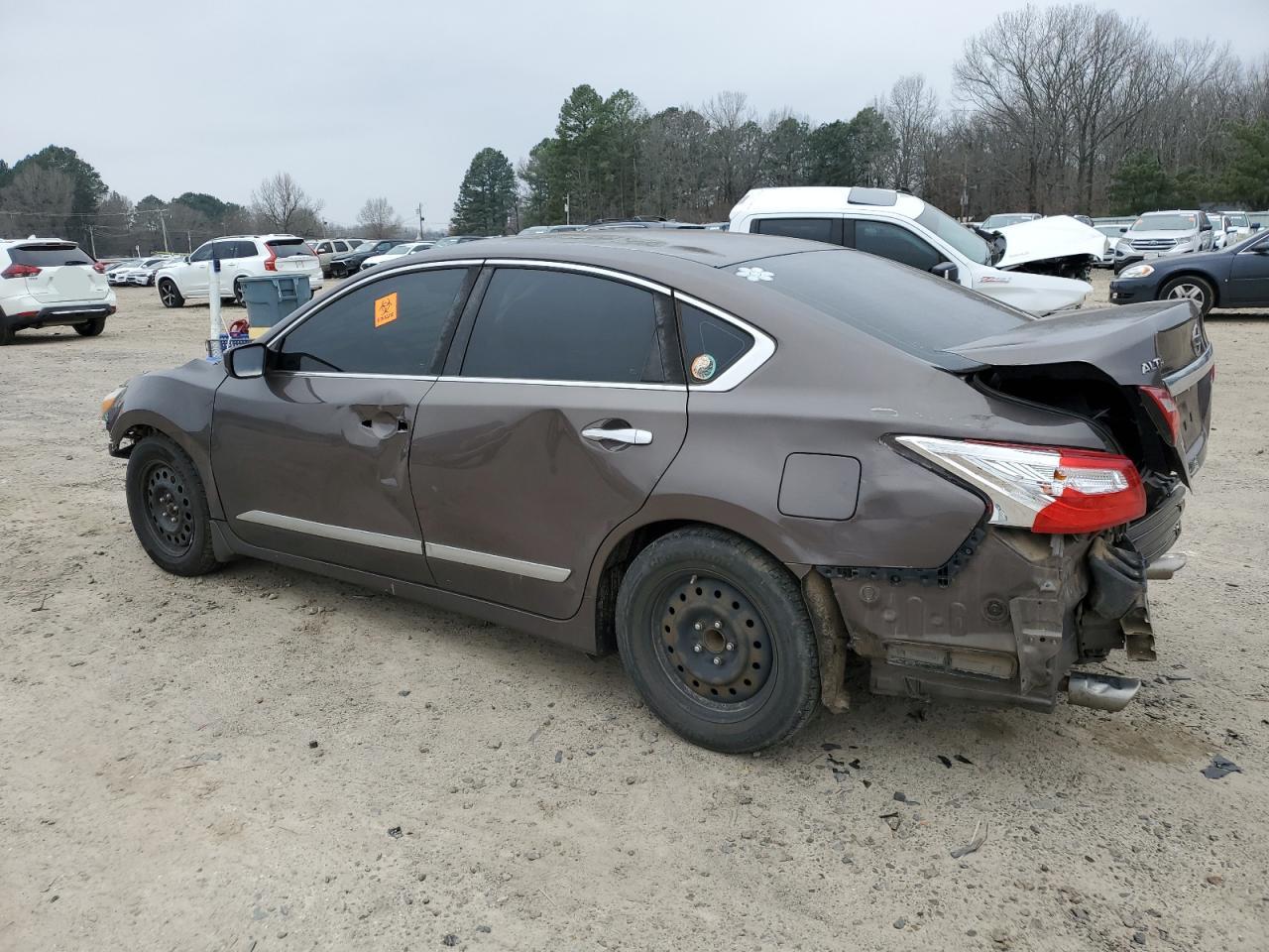 2016 Nissan Altima - Image 2