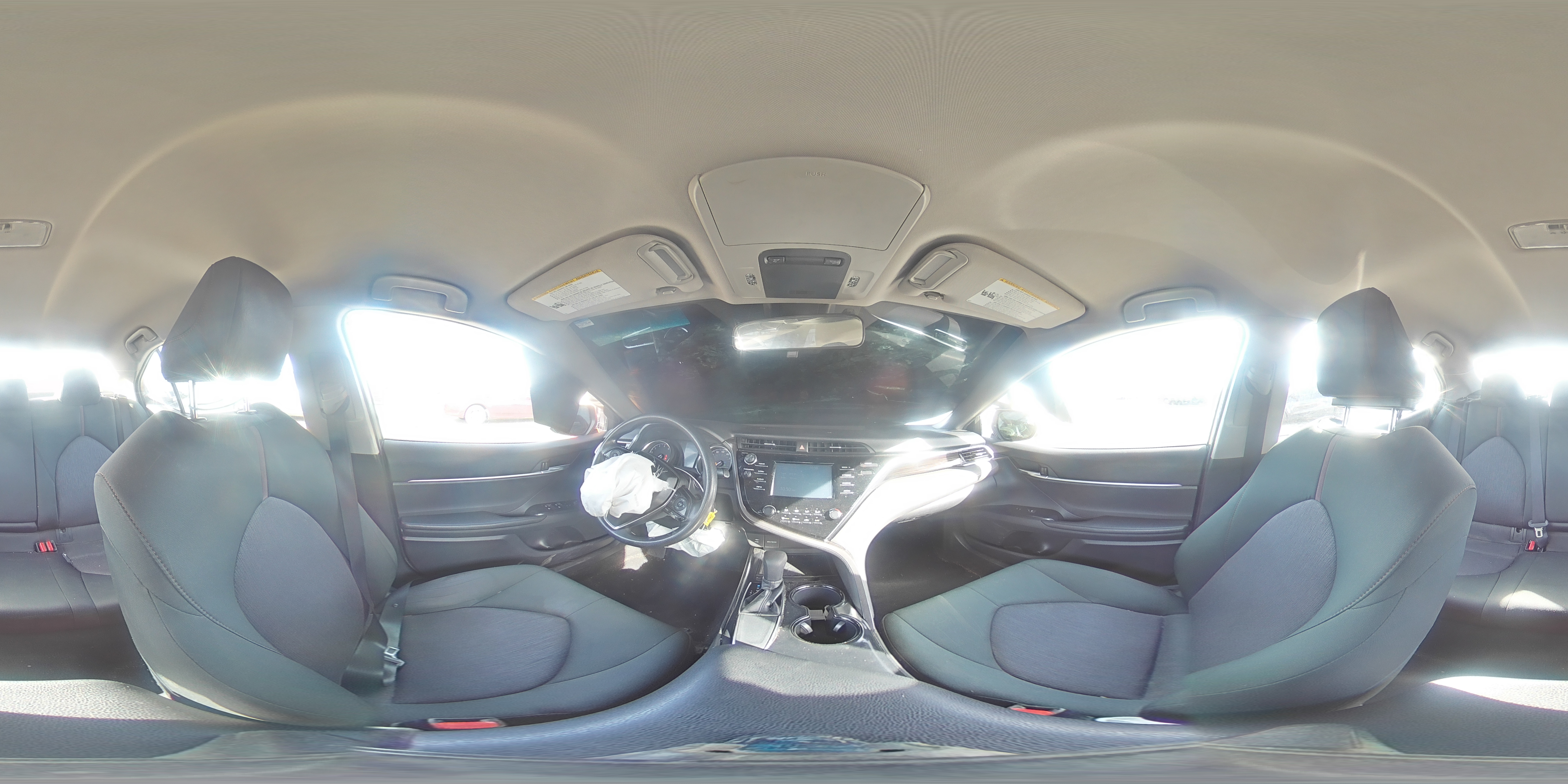 2018 Toyota Camry - Image 13