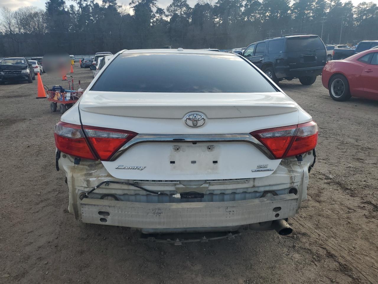 2016 Toyota Camry - Image 6