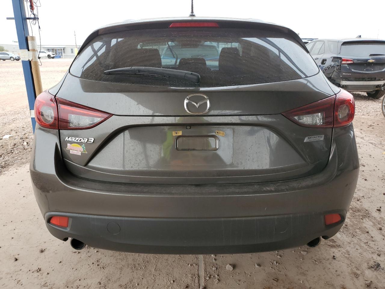 2016 Mazda 3 - Image 6