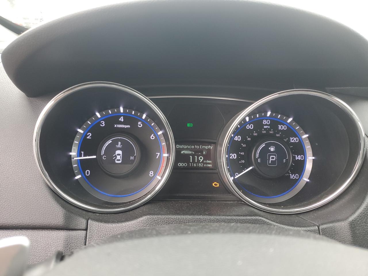 2013 Hyundai Sonata - Image 9