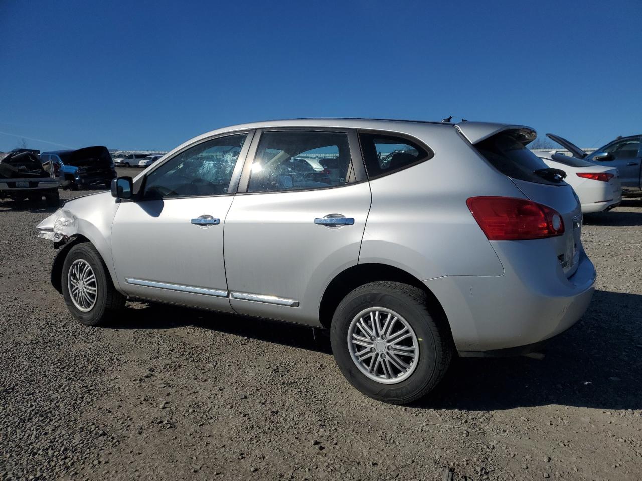 2013 Nissan Rogue - Image 2