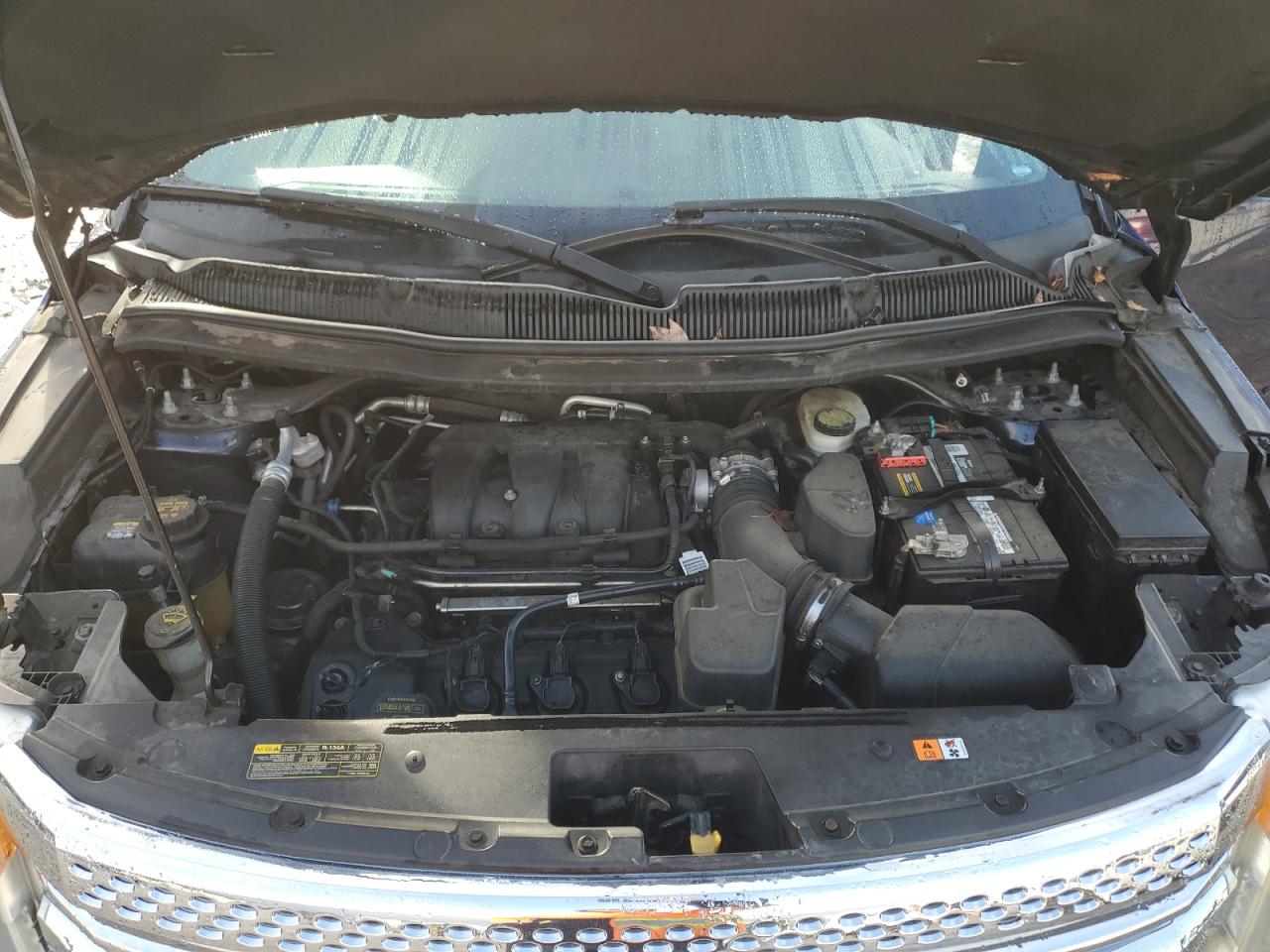 2012 Ford Explorer - Image 13