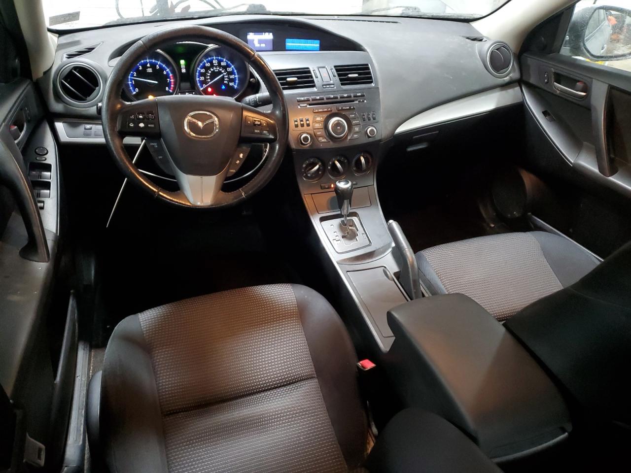 2012 Mazda 3 - Image 8