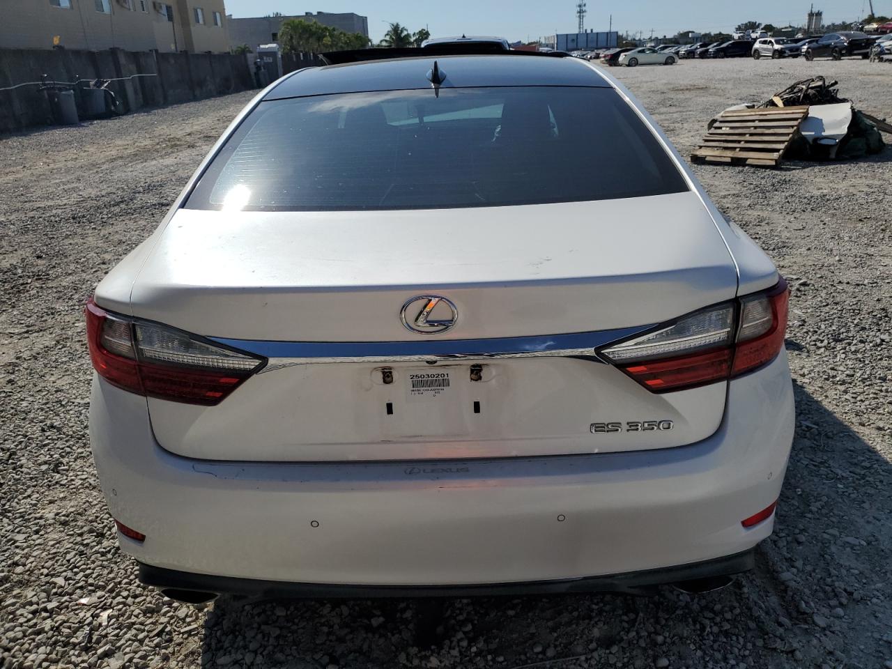 2018 Lexus ES - Image 6