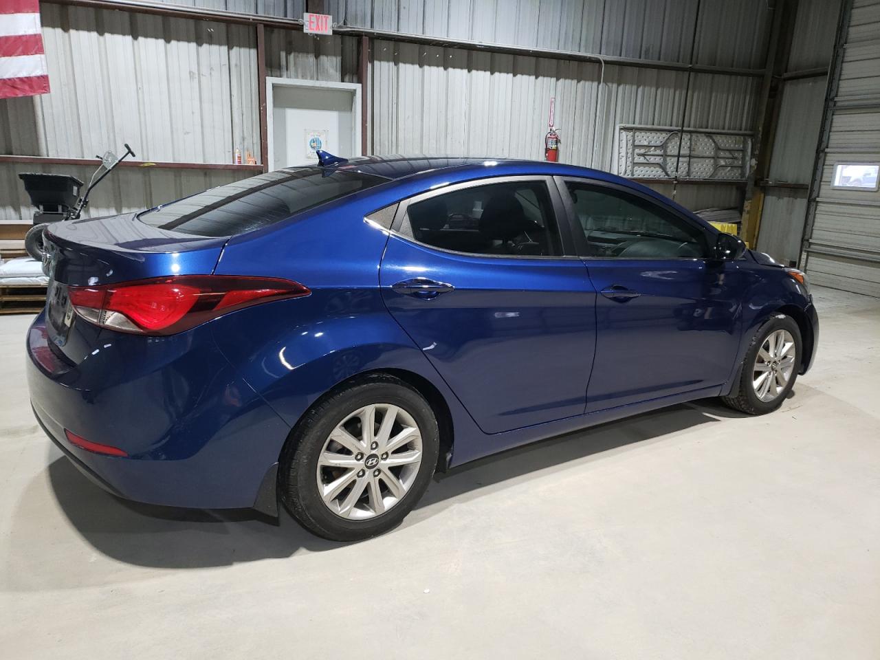 2015 Hyundai Elantra - Image 3