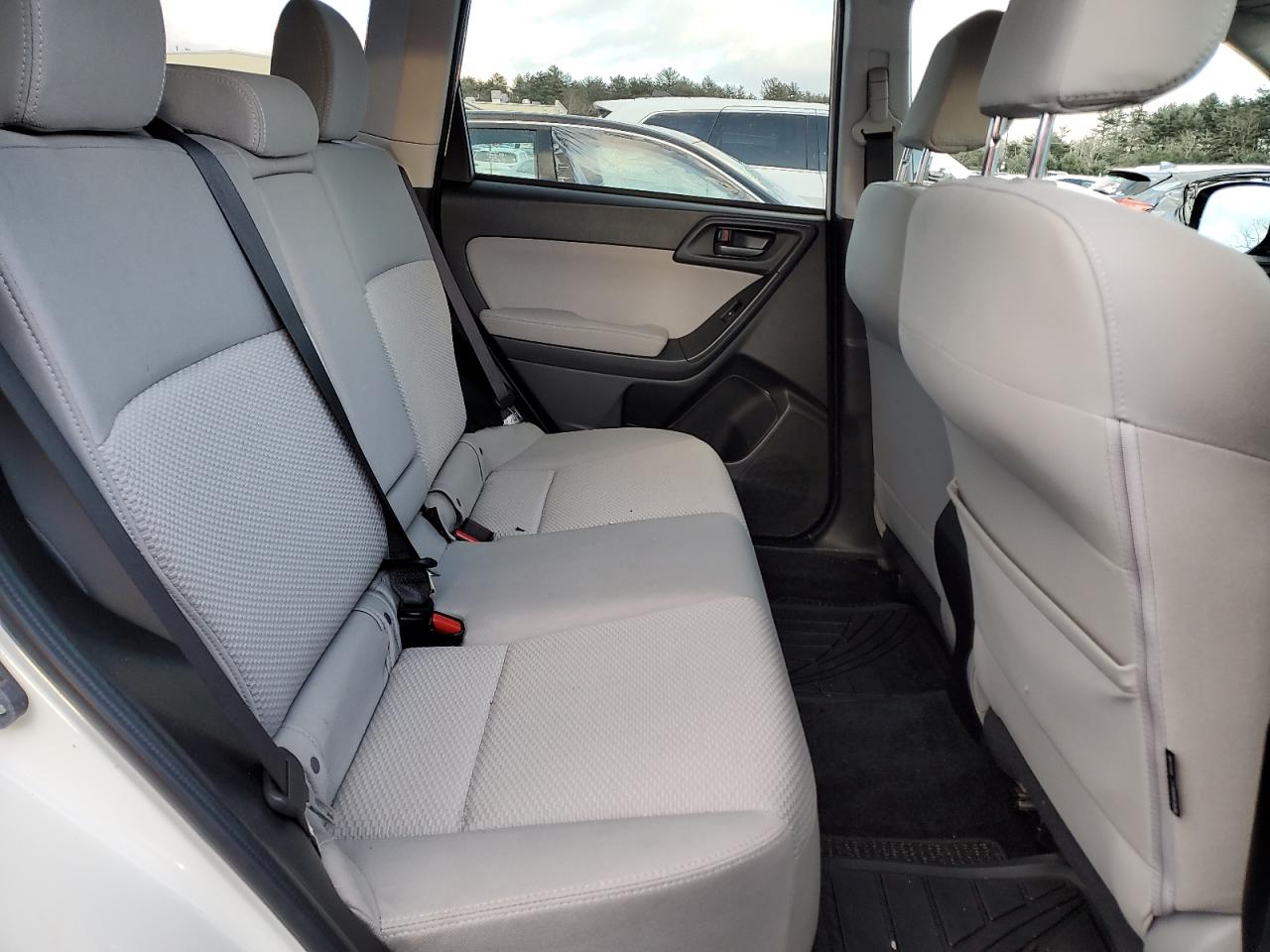 2014 Subaru Forester - Image 11
