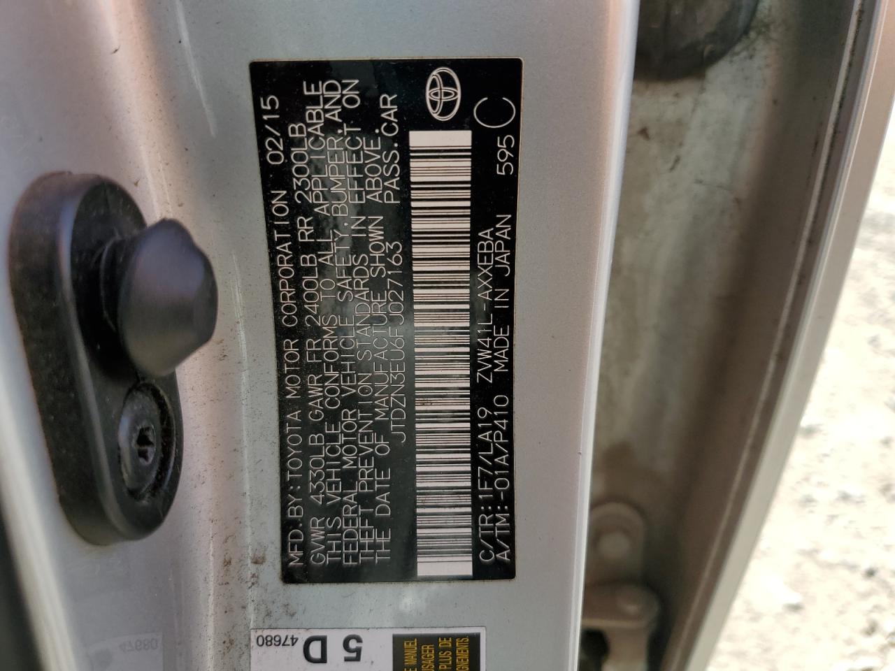2015 Toyota Prius - Image 12