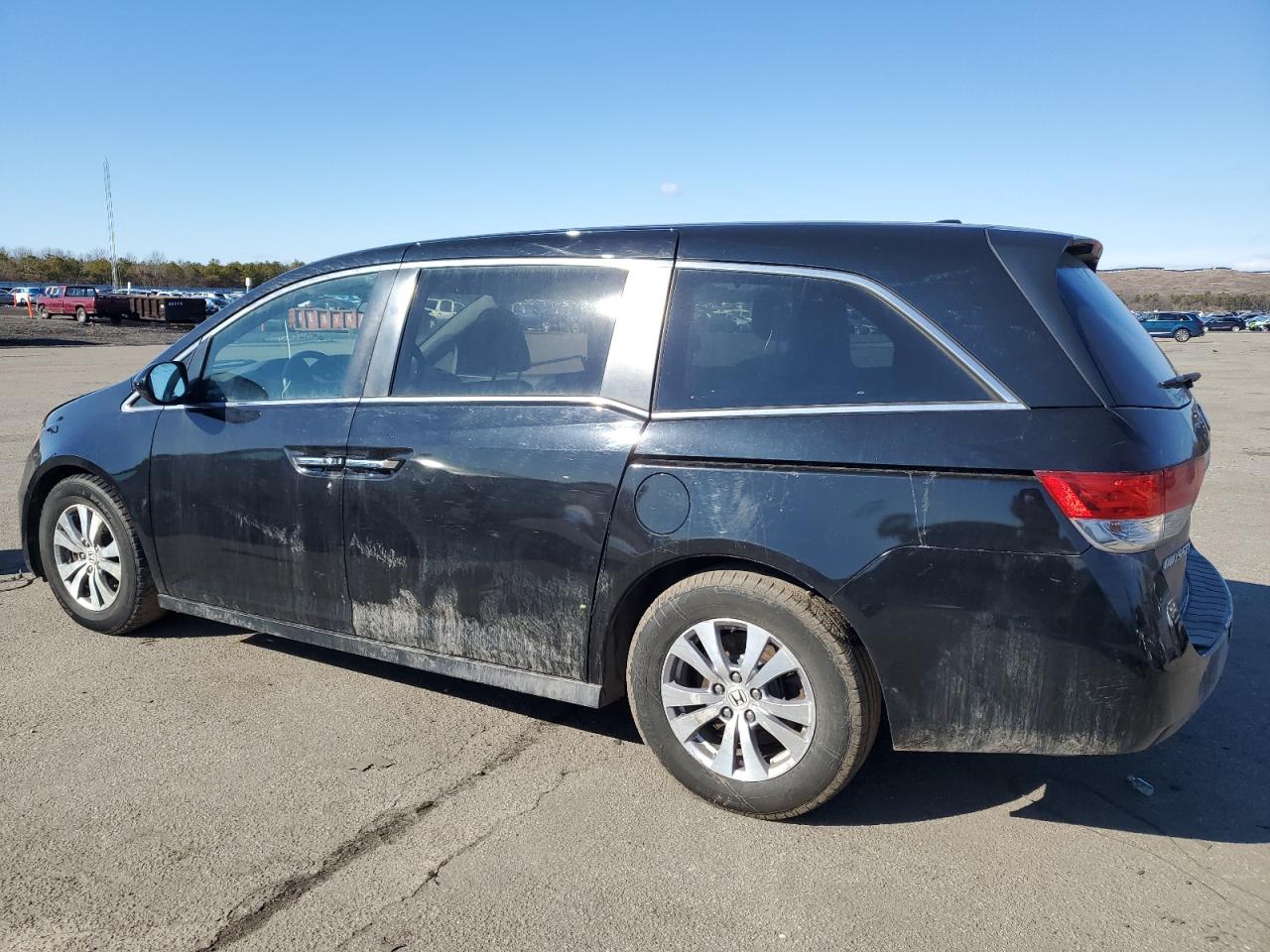 2016 Honda Odyssey - Image 2