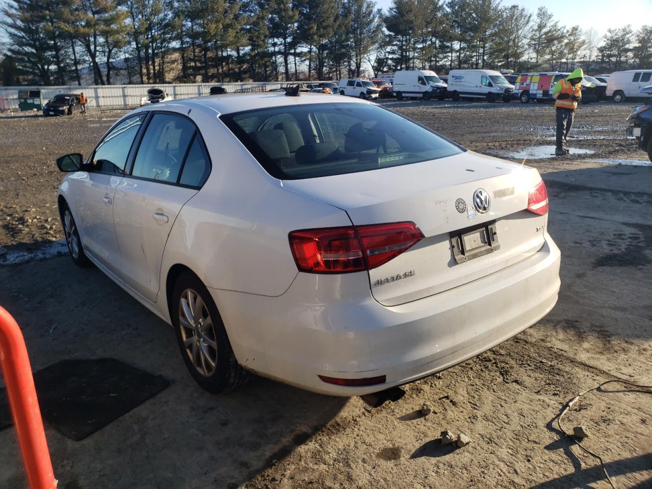 2015 Volkswagen Jetta - Image 3