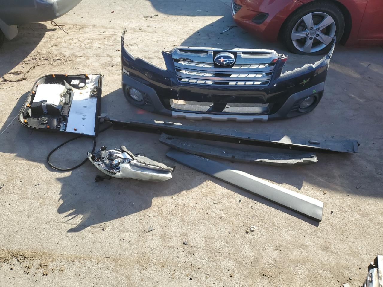 2014 Subaru Outback - Image 13