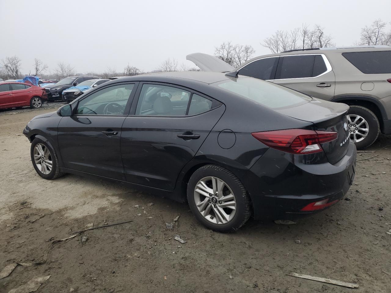 2019 Hyundai Elantra - Image 2