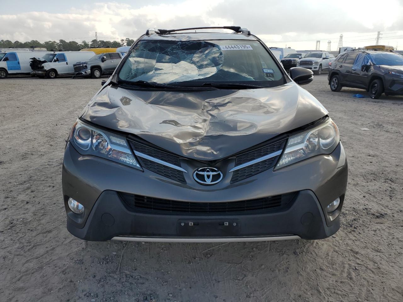 2015 Toyota RAV 4 - Image 5
