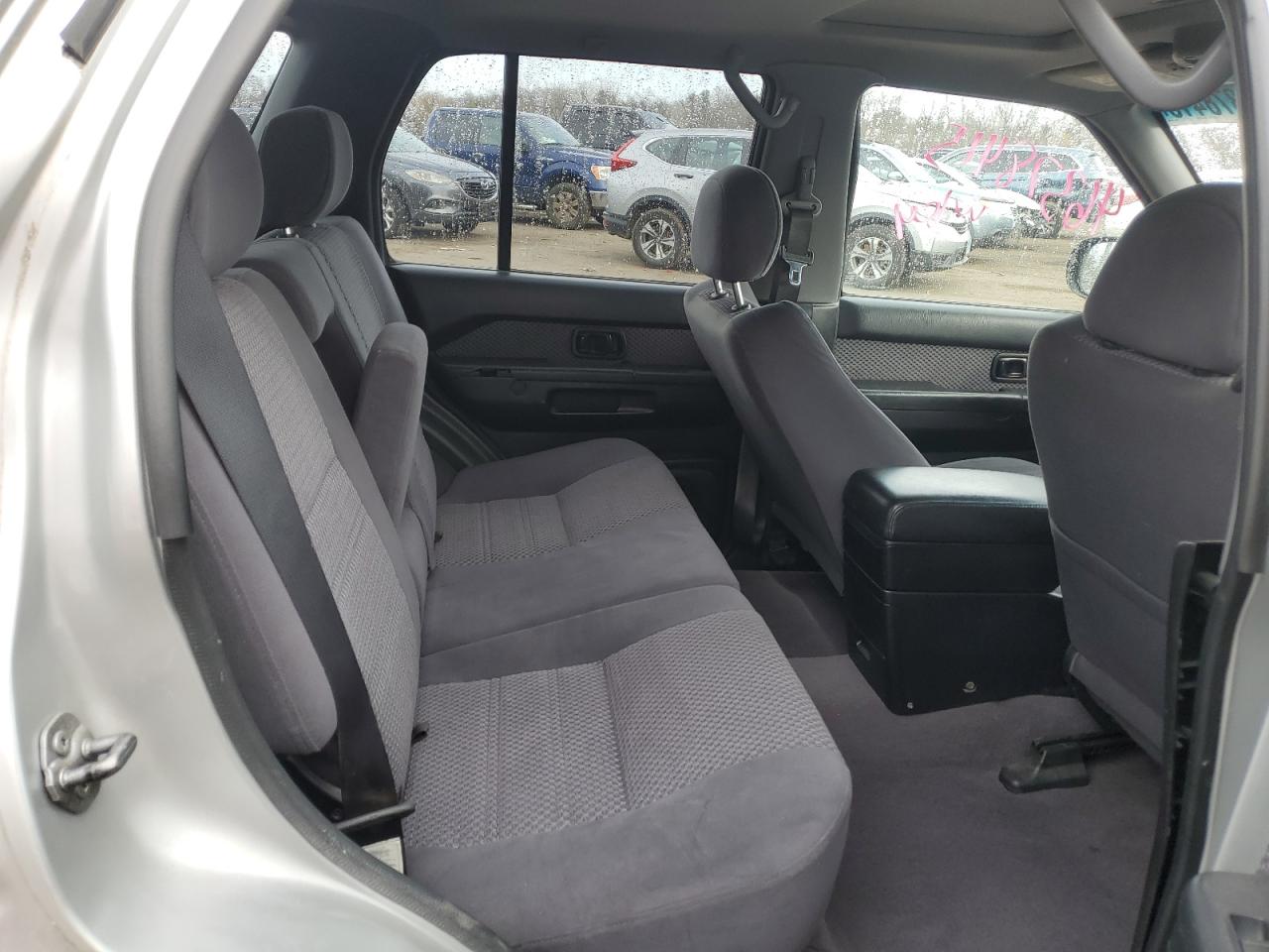 2002 Nissan Pathfinder - Image 11