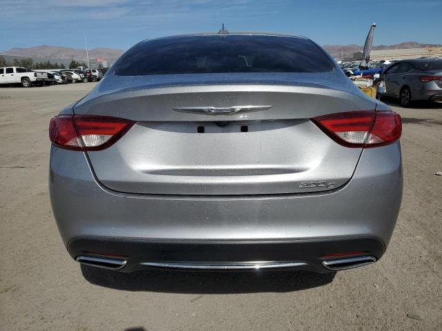 Sedans CHRYSLER 200 2016 Srebrny
